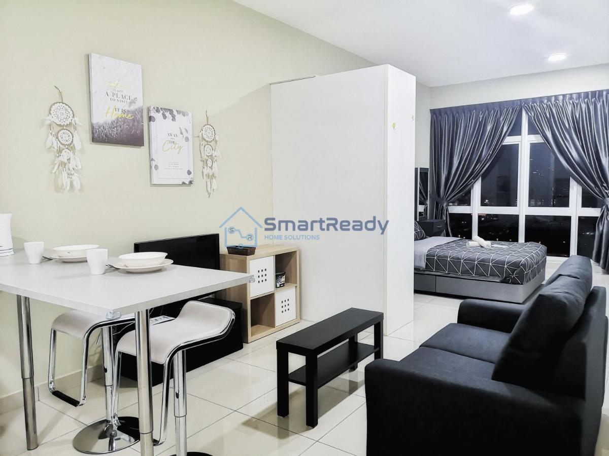 ג'והור בהרו Twin Galaxy Suites By Sr Home מראה חיצוני תמונה